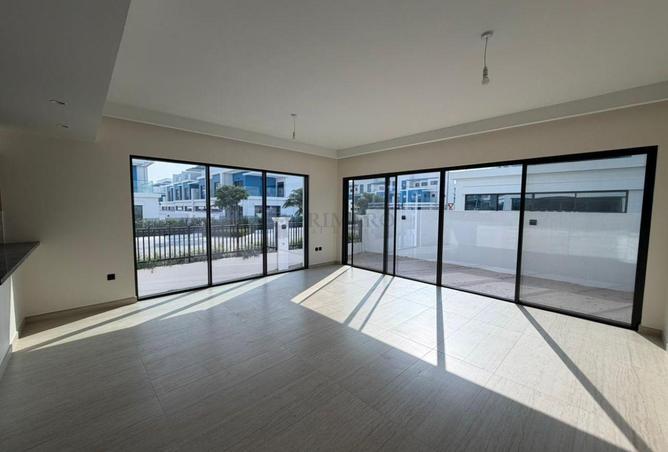 54396236 - Property Image 2