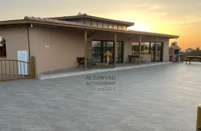 مزرعة - استوديو للبيع في الذيد - الشارقة