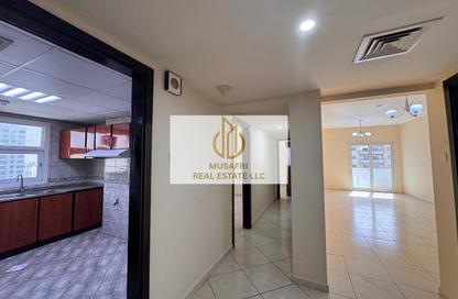 Apartment - 3 Bedrooms - 3 Bathrooms for rent in Al Nada Tower - Al Nahda - Sharjah Apartment - 3 Bedrooms - 3 Bathrooms for rent in Al Nada Tower - Al Nahda - Sharjah