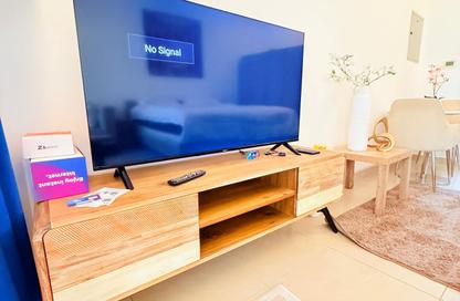 Apartment - Studio - 1 Bathroom for rent in Marbella Resort - Al Majaz 1 - Al Majaz - Sharjah