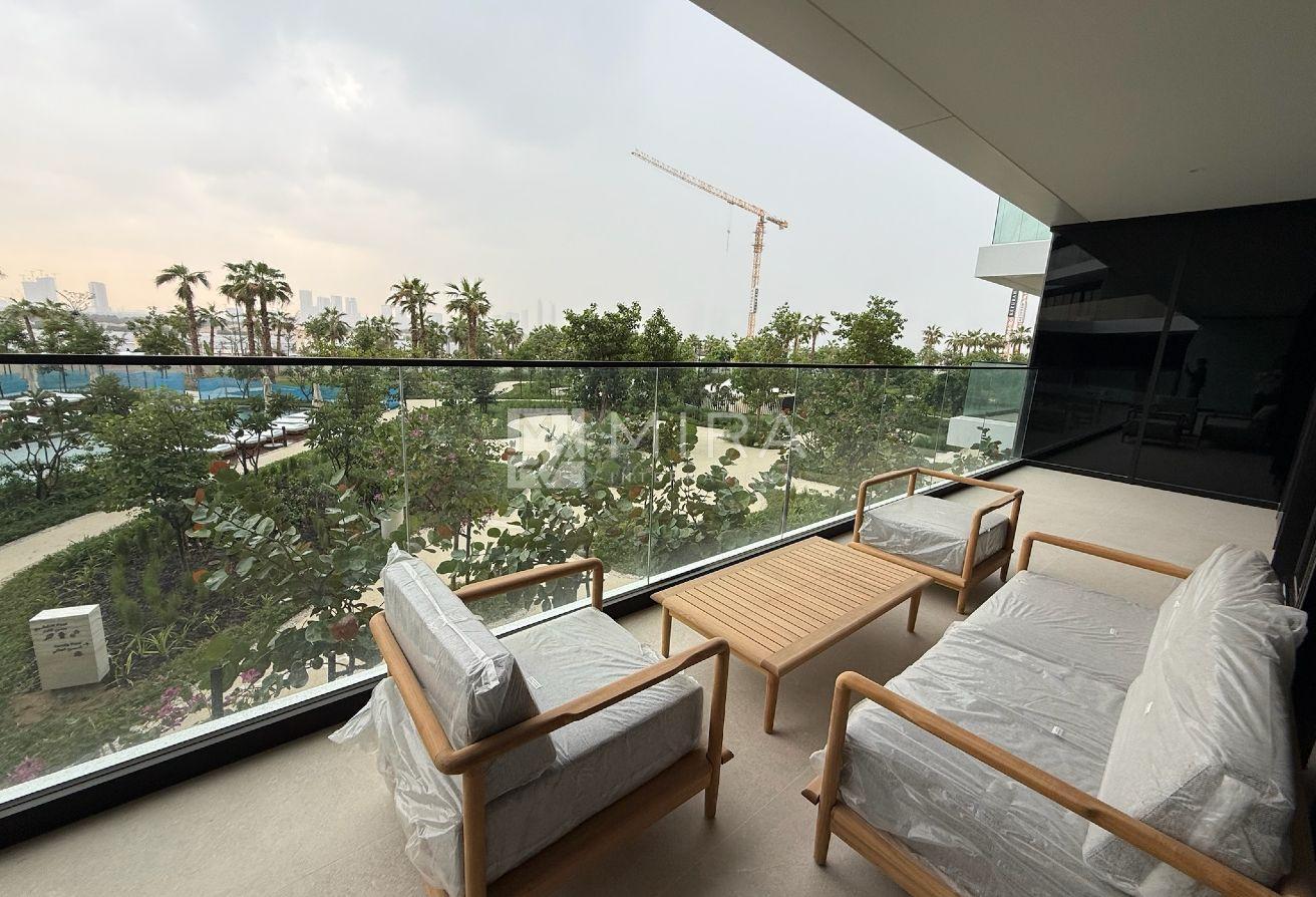 Luxury Waterfront Living 2 BR | Furnished | Ready photo 3