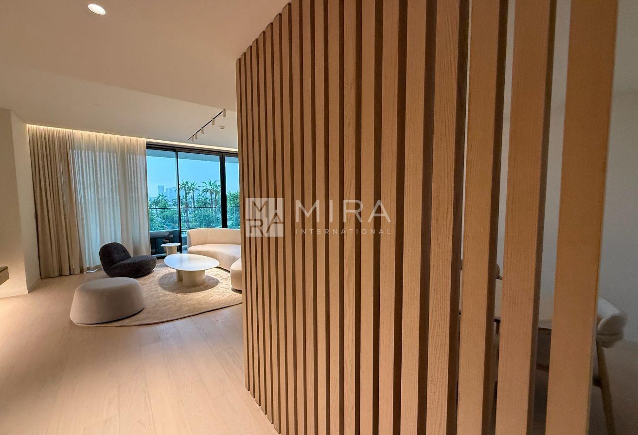 Luxury Waterfront Living 2 BR | Furnished | Ready photo 8