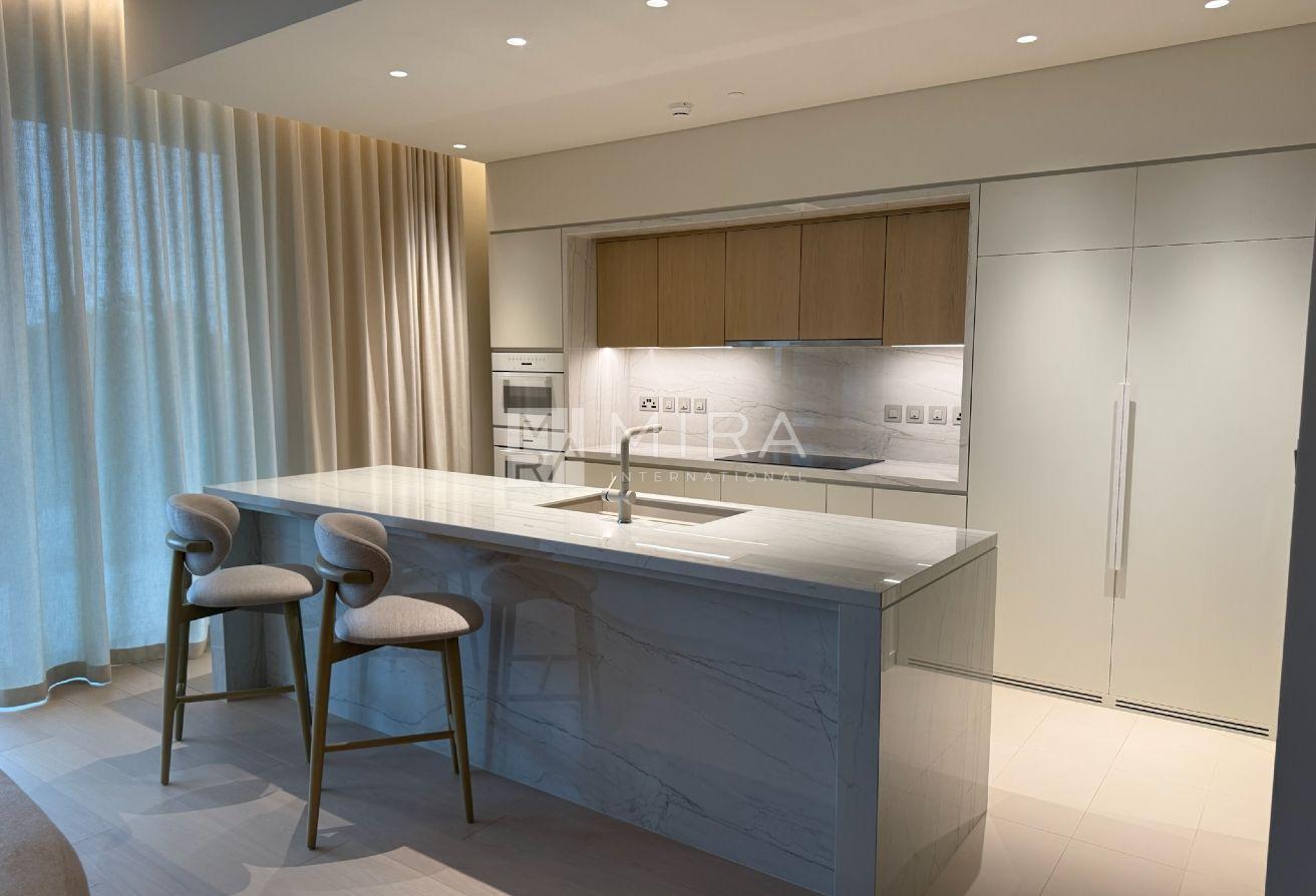 Luxury Waterfront Living 2 BR | Furnished | Ready photo 9