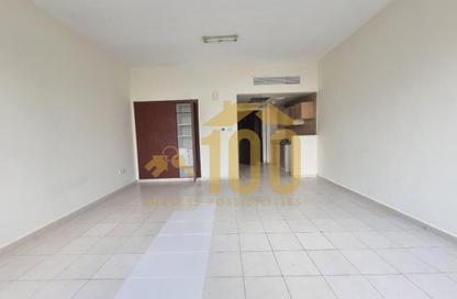 Apartment - Studio - 1 Bathroom for rent in Building X20 - England Cluster - International City - Dubai