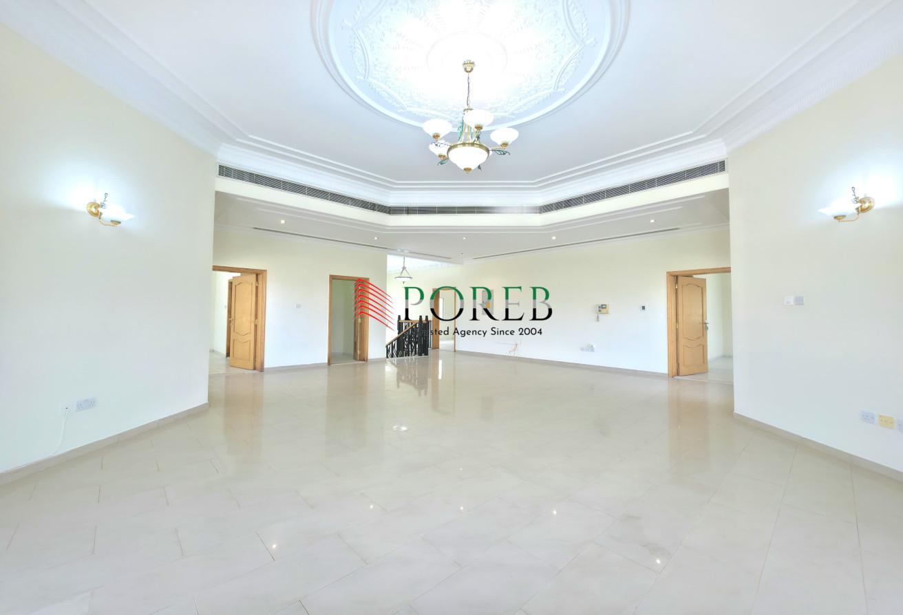 Massive Plot | 4 Master BR | Beside Main Road photo 4