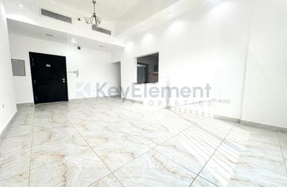 Apartment - 2 - 2 for rent in Al Awazi 4 Building - Al Raffa - Bur Dubai - Dubai
