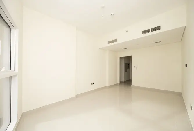 156080370 - Property Image 3