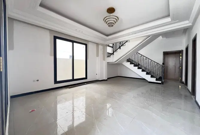 100422191 - Property Image 2