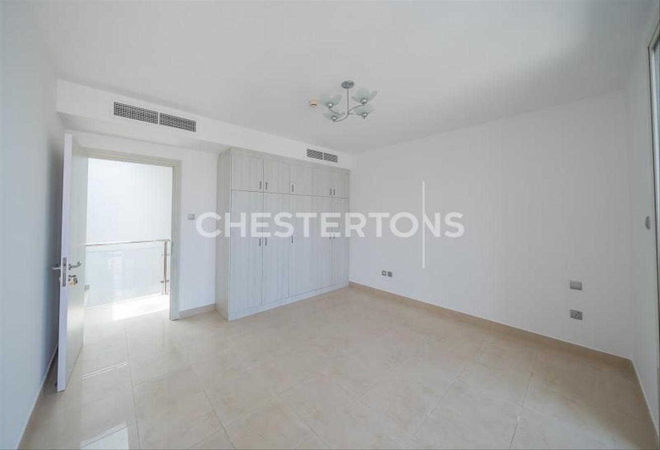 Great Facilities | Secure Compound | Modern photo 7