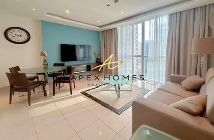 Apartment - 1 Bedroom - 2 Bathrooms for rent in Bonnington Tower - JLT Cluster J - Jumeirah Lake Towers - Dubai