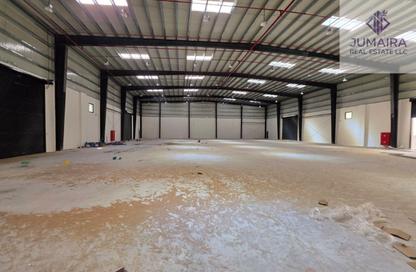 Warehouse - Studio - 1 Bathroom for sale in Umm Al Thuoob - Umm Al Quwain