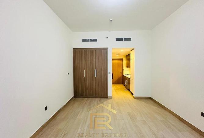 71114353 - Property Image 2