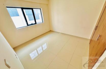 Apartment - 1 Bedroom - 2 Bathrooms for rent in Muwaileh 29 Building - Muwaileh - Sharjah