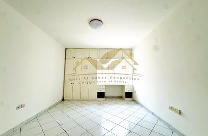 Apartment - 2 Bedrooms - 2 Bathrooms for rent in Al Mankhool - Bur Dubai - Dubai
