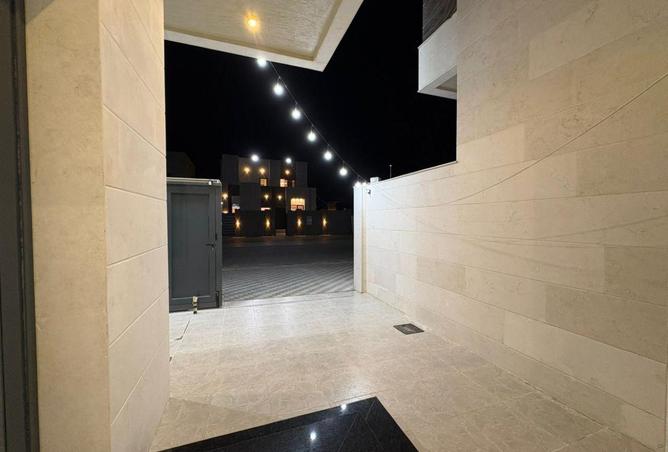 99544716 - Property Image 3