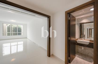 Apartment - 2 - 3 for rent in Coral Tower - Business Bay - Dubai Apartment - 2 - 3 for rent in Coral Tower - Business Bay - Dubai