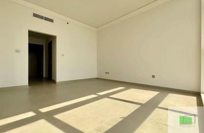 Apartment - 2 Bedrooms - 3 Bathrooms for rent in Wave tower - Corniche Road - Abu Dhabi