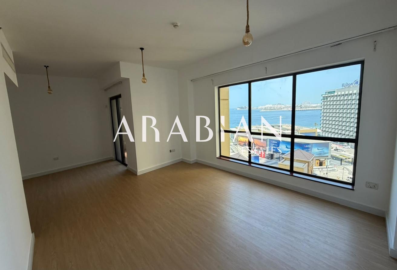 Full Sea view | Spacious | Vacant photo 8