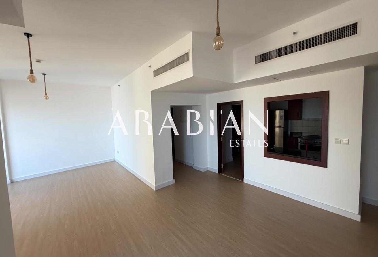 Full Sea view | Spacious | Vacant photo 7