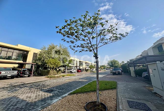 56130117 - صورة العقار 2