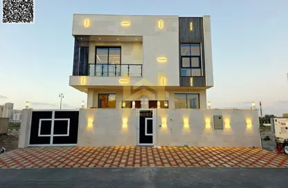 Villa - 5 Bedrooms - 7 Bathrooms for sale in Al Yasmeen 1 - Al Yasmeen - Ajman