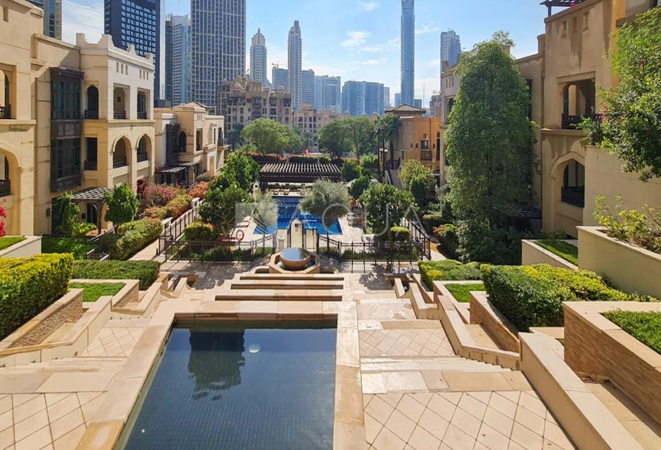 Vacant 2BR | Burj & Fountain View | Tajer Old Town photo 30
