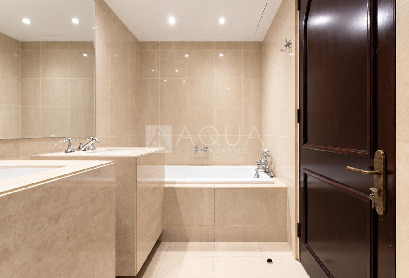 Vacant 2BR | Burj & Fountain View | Tajer Old Town photo 26
