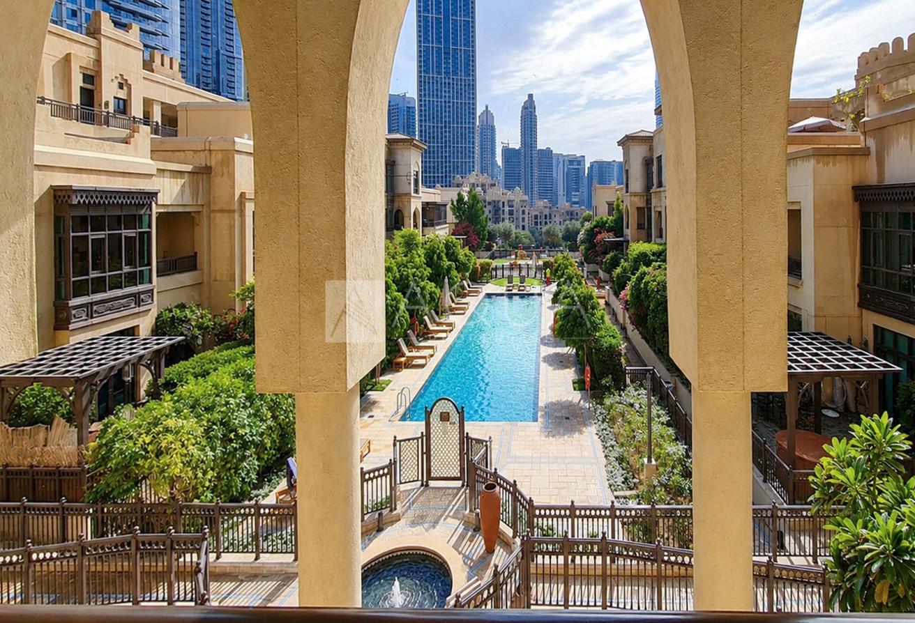 Vacant 2BR | Burj & Fountain View | Tajer Old Town photo 3