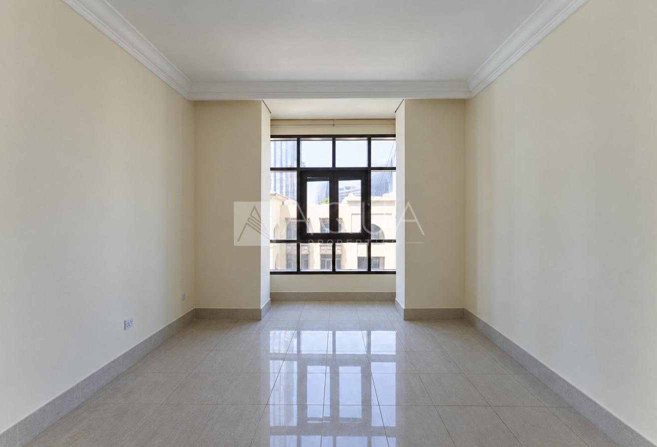 Vacant 2BR | Burj & Fountain View | Tajer Old Town photo 19