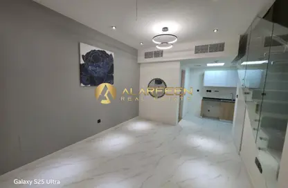 شقة - 2 غرف نوم - 3 حمامات للايجار في برج روكان B - برج روكان - روكان - دبي لاند - دبي