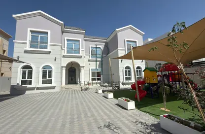 Villa - 5 Bedrooms - 6 Bathrooms for rent in Al Barsha South 2 - Al Barsha South - Al Barsha - Dubai