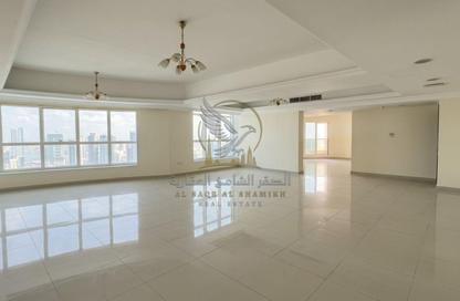Apartment - 4 - 4 for rent in Al Mamzar - Al Mamzar - Sharjah - Sharjah