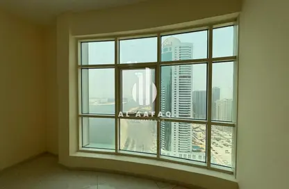 Apartment - 3 Bedrooms - 4 Bathrooms for rent in Al Anwar Tower - Al Khan Lagoon - Al Khan - Sharjah