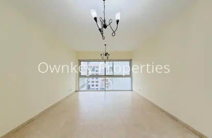 شقة - غرفة نوم - 2 حمامات للايجار في مبنى منخول - منخول - بر دبي - دبي شقة - غرفة نوم - 2 حمامات للايجار في مبنى منخول - منخول - بر دبي - دبي