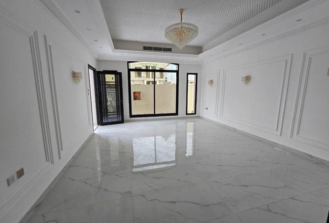 75780161 - Property Image 3