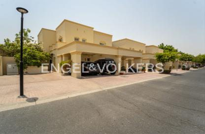 Villa - 2 Bedrooms - 3 Bathrooms for rent in Springs 3 - The Springs - Dubai