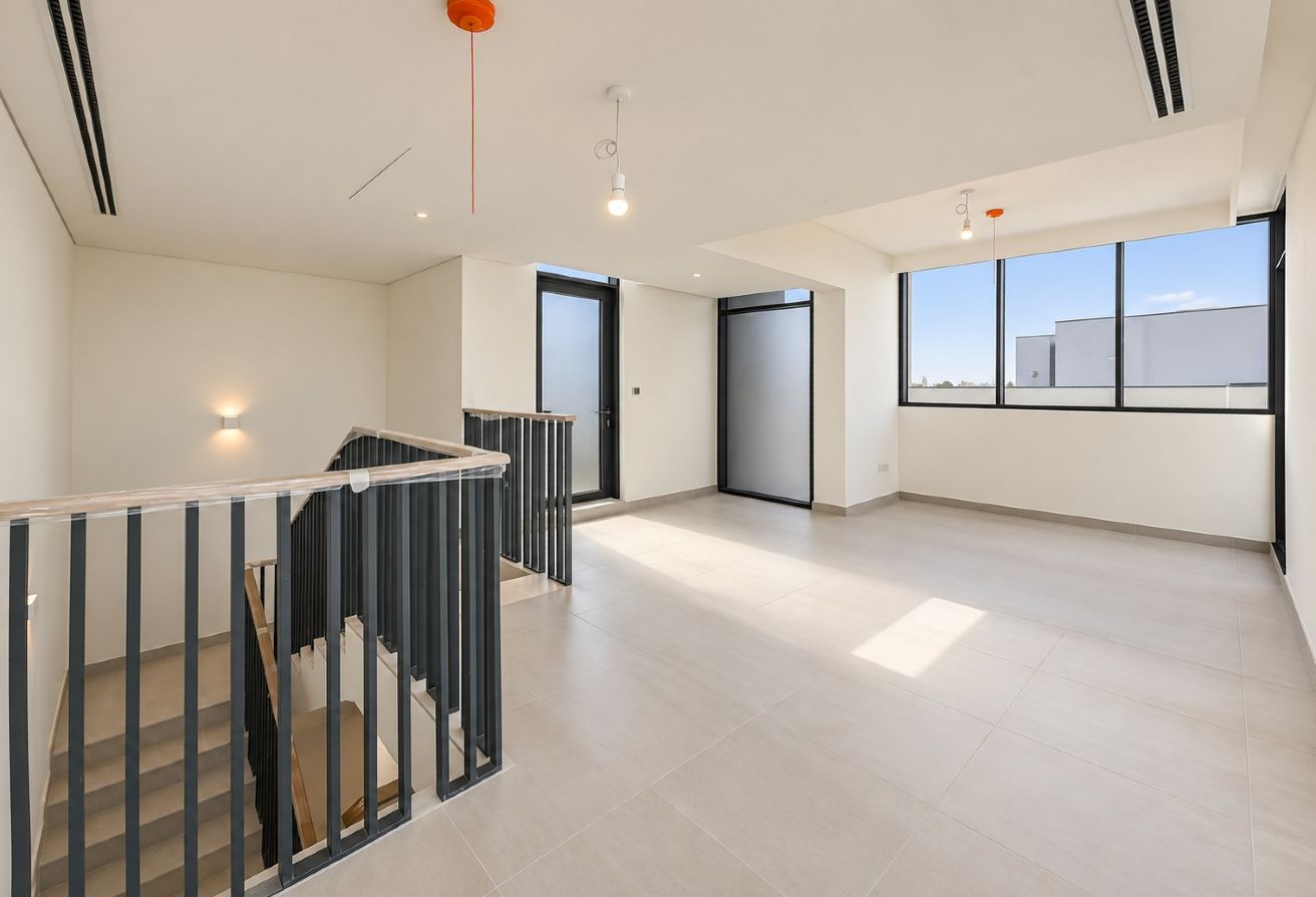 4 bedroom villa in Mudon Al Ranim 5, Mudon: 5