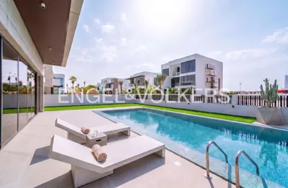 Villa - 5 Bedrooms - 5 Bathrooms for rent in Jumeirah Park Homes - Jumeirah Park - Dubai