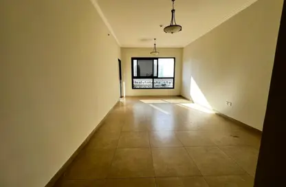 Apartment - 2 Bedrooms - 3 Bathrooms for rent in Al Waleed Tower - Al Qasba - Sharjah