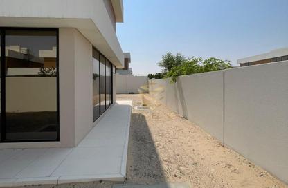 Villa - 4 - 6 for sale in Shomous Residential Complex - Sharjah Garden City - Sharjah Villa - 4 - 6 for sale in Shomous Residential Complex - Sharjah Garden City - Sharjah