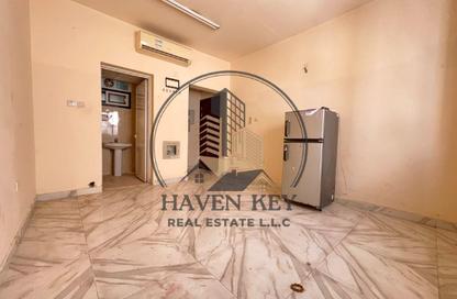 Apartment - Studio - 1 for rent in Fire Station Road - Muwaileh - Sharjah