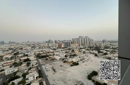 Apartment - 1 - 1 for sale in Corniche Tower - Ajman Corniche Road - Ajman Apartment - 1 - 1 for sale in Corniche Tower - Ajman Corniche Road - Ajman