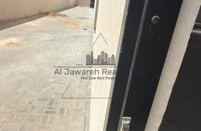 Warehouse - Studio - 2 Bathrooms for rent in Umm Dir - Umm Al Quwain