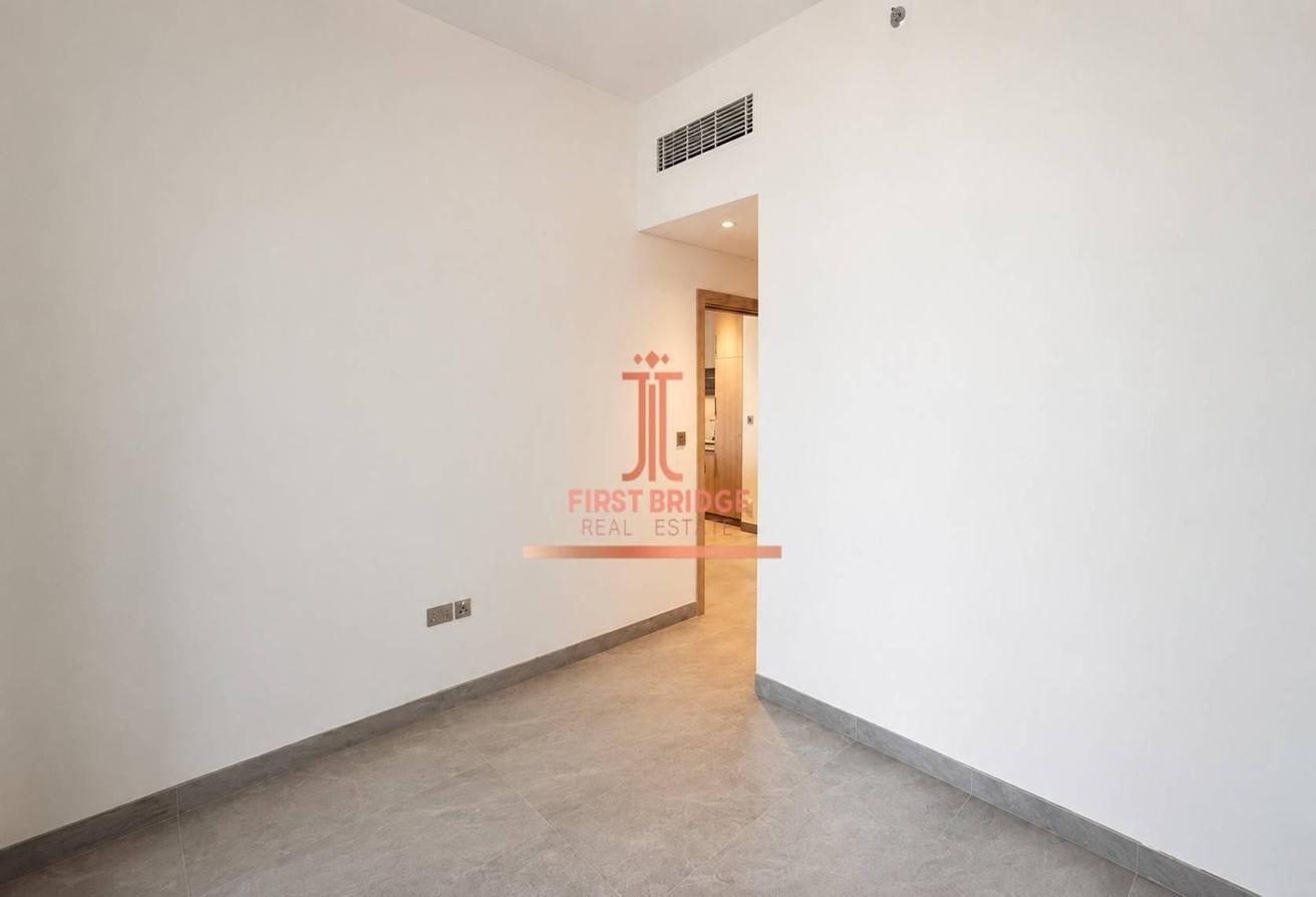 PREMIUM QUALITY | SEMIFURNISHED | POOL VIEW photo 7