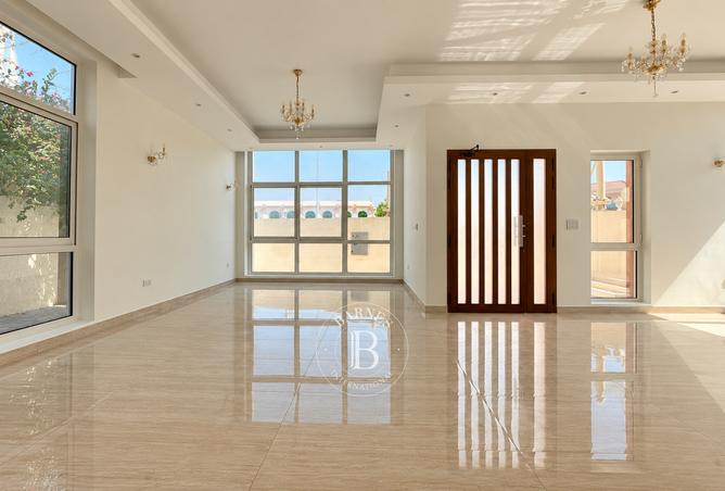 Upgraded | Spacious | Close to Amenities