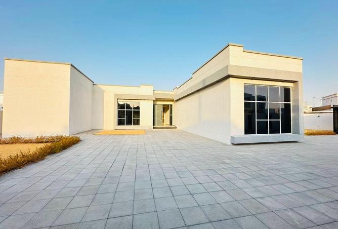 فيلا فاخرة 3 غرف نوم + غرفة خادمة | حديقة كبيرة | NAS 4 | 240 ألف