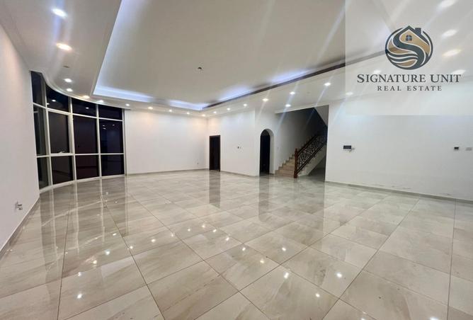 54404231 - Property Image 3