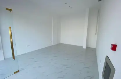 متجر - استوديو - 1 حمام للايجار في فلل الروضة 3 - 3 الروضة - الروضة - عجمان متجر - استوديو - 1 حمام للايجار في فلل الروضة 3 - 3 الروضة - الروضة - عجمان