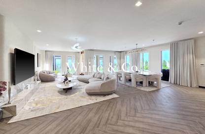 Villa - 5 Bedrooms - 6 Bathrooms for sale in Sur La Mer 1 - Sur La Mer - Jumeirah 1 - Jumeirah - Dubai