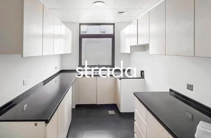 Villa - 3 Bedrooms - 4 Bathrooms for sale in Amazonia EX - Amazonia - Damac Hills 2 - Dubai